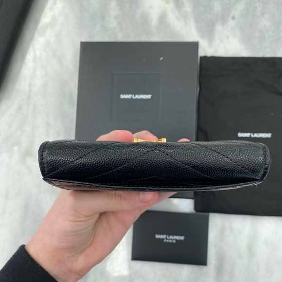 💥SOLD SAINT LAURENT MONOGRAM SMALL ENVELOPEWALLET - Picture 8 of 9